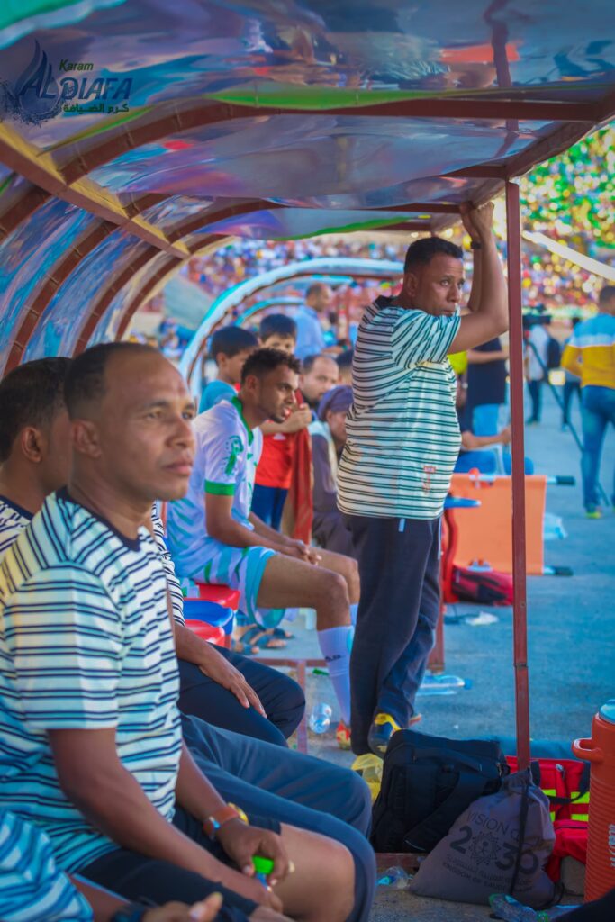 وسط حضور أكثر من 50 ألف متفرج في ظل الأجواء الحارة وفي عرس حضرموت الكروي الأكبر تبرز جليةً مساهمة مؤسسة مضمون للتجارة والاستيراد- وكلاء شركة مياه كرم الضيافة! وسط حضور أكثر من 50 ألف متفرج في ظل الأجواء الحارة وفي عرس حضرموت الكروي الأكبر تبرز جليةً مساهمة مؤسسة مضمون للتجارة والاستيراد- وكلاء شركة مياه كرم الضيافة!