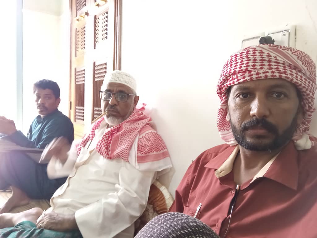 بتوجيهات رئيس تحالف "عماد" وفد من أعضاء اللجنة التحضيرية واجب العزاء ويتفقد أحوال الأسرة المنكوبة بإنهيار منزلهم بمدينة حورة بتوجيهات رئيس تحالف "عماد" وفد من أعضاء اللجنة التحضيرية واجب العزاء ويتفقد أحوال الأسرة المنكوبة بإنهيار منزلهم بمدينة حورة
