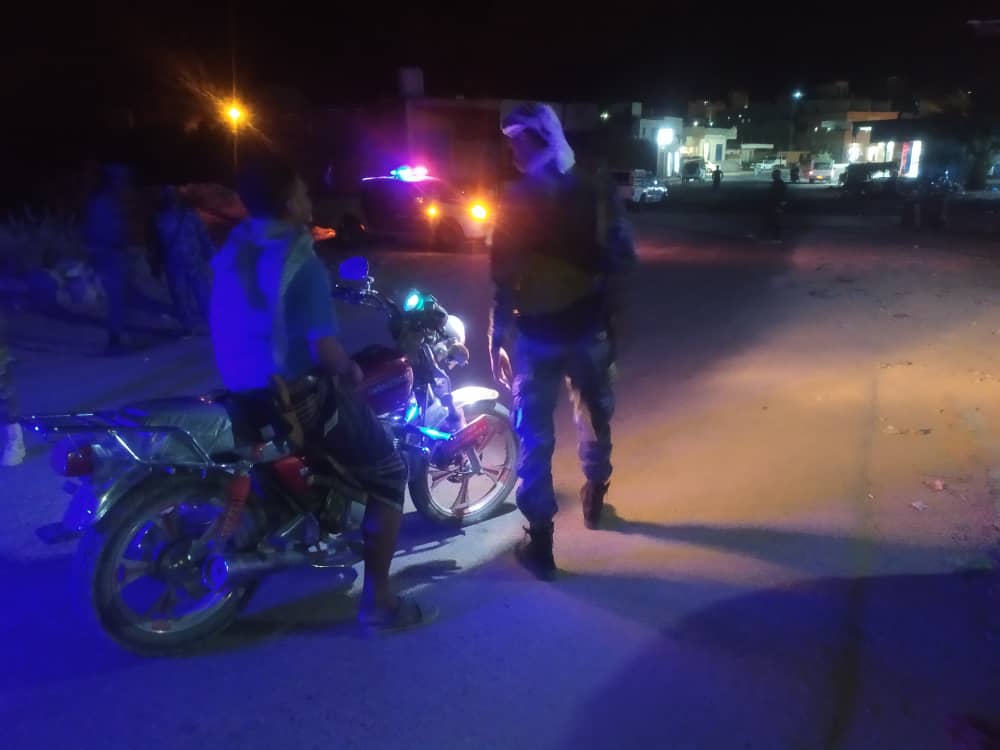 النقيب العوبثاني يتفقد سير الانتشار الأمني في الخطوط العامة بدوعن النقيب العوبثاني يتفقد سير الانتشار الأمني في الخطوط العامة بدوعن