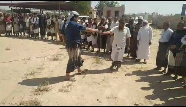 قبائل البيضاء مديرية رداع يعفون عن سائق قاطره من شبوة في وفاه خمسة من ابناء مديريه رداع توفو في حادث مروري في مديريه شحن قبائل البيضاء مديرية رداع يعفون عن سائق قاطره من شبوة في وفاه خمسة من ابناء مديريه رداع توفو في حادث مروري في مديريه شحن