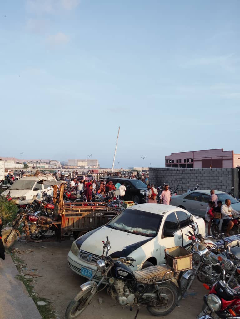 سوق الحراج في شرج بإسالم في مدينة المكلا "نكهة خاصة من التاريخ الحضرمي لازالت تحافظ عليه حضرموت" ملف مصور سوق الحراج في شرج بإسالم في مدينة المكلا "نكهة خاصة من التاريخ الحضرمي لازالت تحافظ عليه حضرموت" ملف مصور