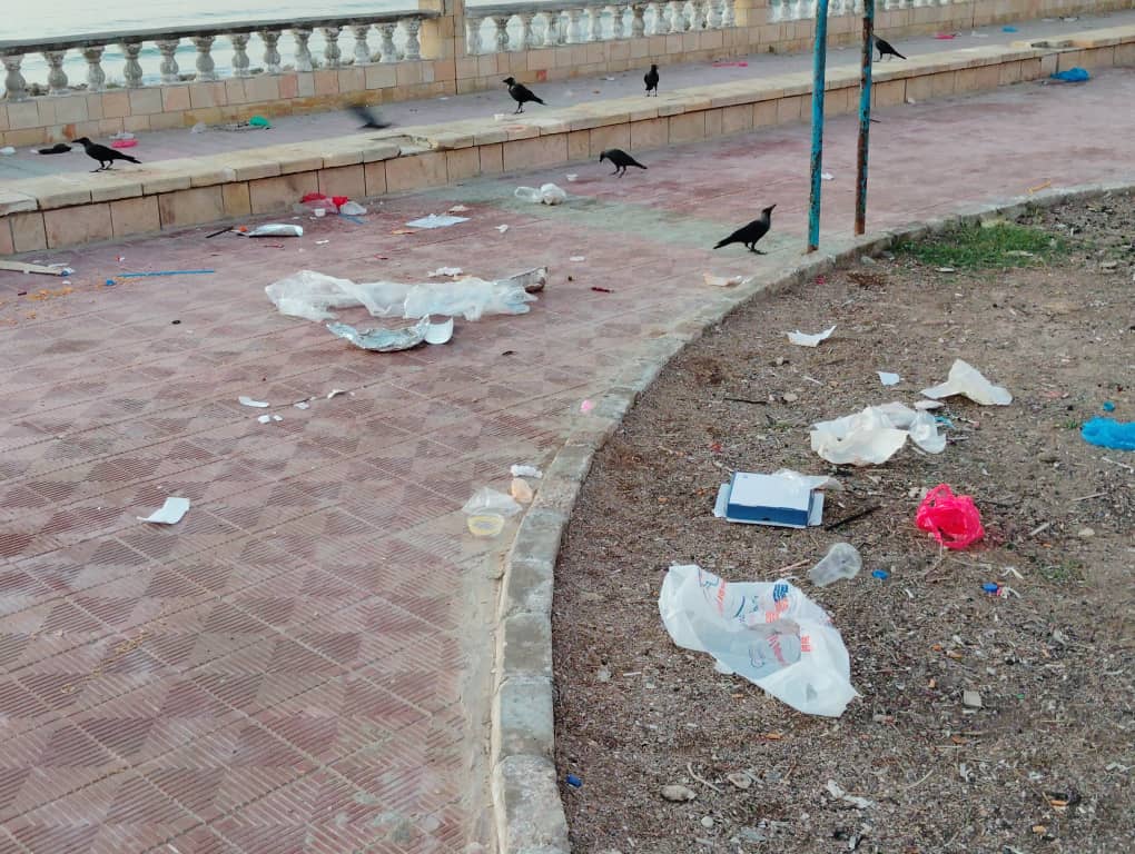 عبر موقع تاربة اليوم … الإعلامي اكرم النهدي يطلق حملة شعبية للتنظيف سواحل مدينة المكلا وضواحيها عبر موقع تاربة اليوم … الإعلامي اكرم النهدي يطلق حملة شعبية للتنظيف سواحل مدينة المكلا وضواحيها