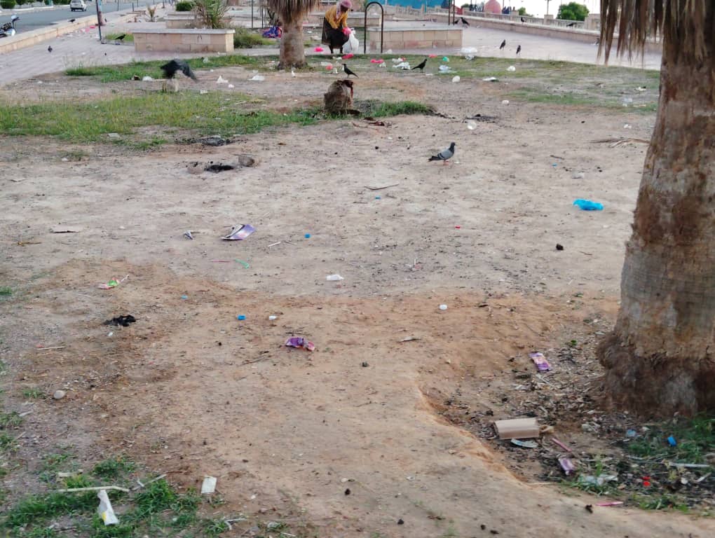 عبر موقع تاربة اليوم … الإعلامي اكرم النهدي يطلق حملة شعبية للتنظيف سواحل مدينة المكلا وضواحيها عبر موقع تاربة اليوم … الإعلامي اكرم النهدي يطلق حملة شعبية للتنظيف سواحل مدينة المكلا وضواحيها