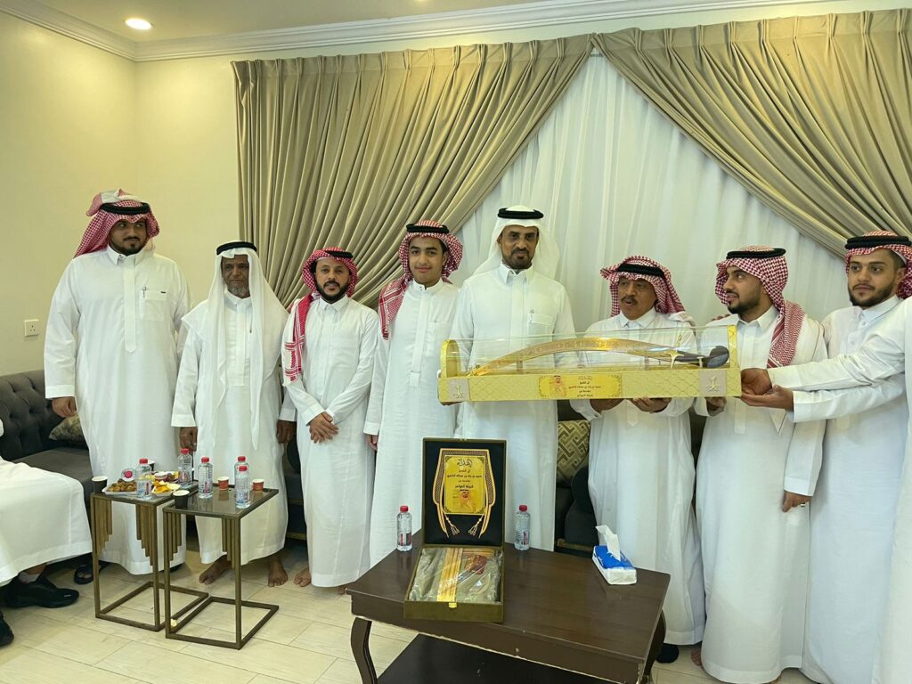 الشيخ سعيد البرك بن عساله في ضيافة قبائل العوامر بمدينة جده الشيخ سعيد البرك بن عساله في ضيافة قبائل العوامر بمدينة جده