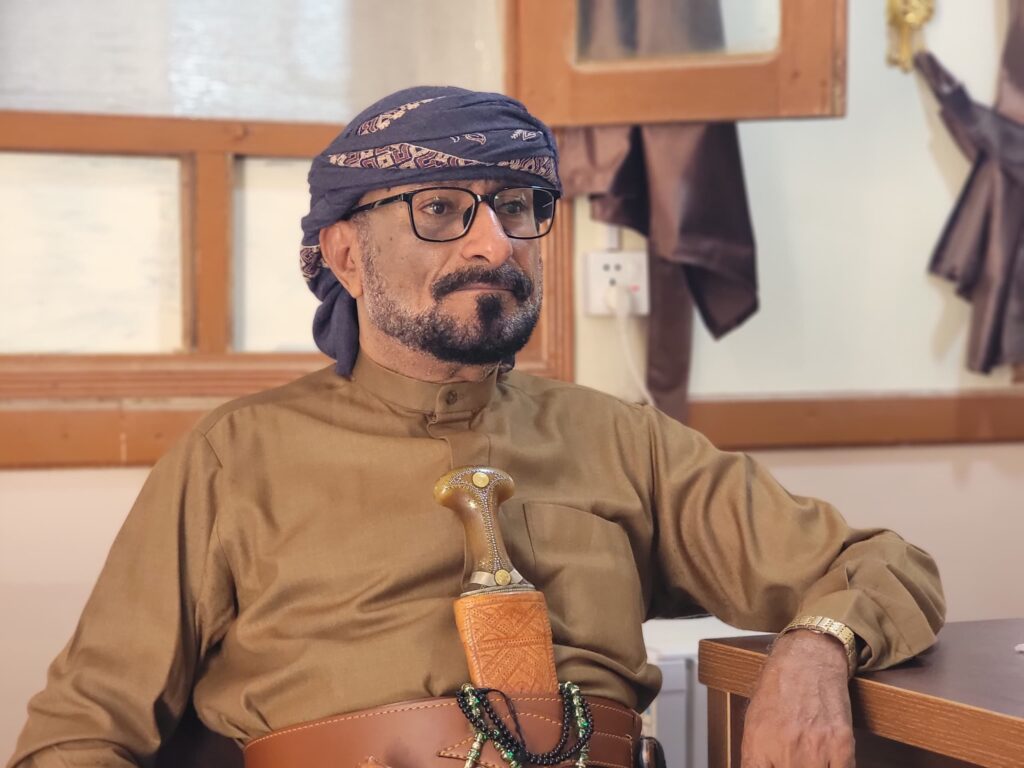 مدير عام شبام يتفقد إدارة الأمن والشرطة بالمديرية ويؤكد وقوف الدولة بكافة أجهزتها ضد الاعمال الخارجة على القانون "شاهد الصور" مدير عام شبام يتفقد إدارة الأمن والشرطة بالمديرية ويؤكد وقوف الدولة بكافة أجهزتها ضد الاعمال الخارجة على القانون "شاهد الصور"