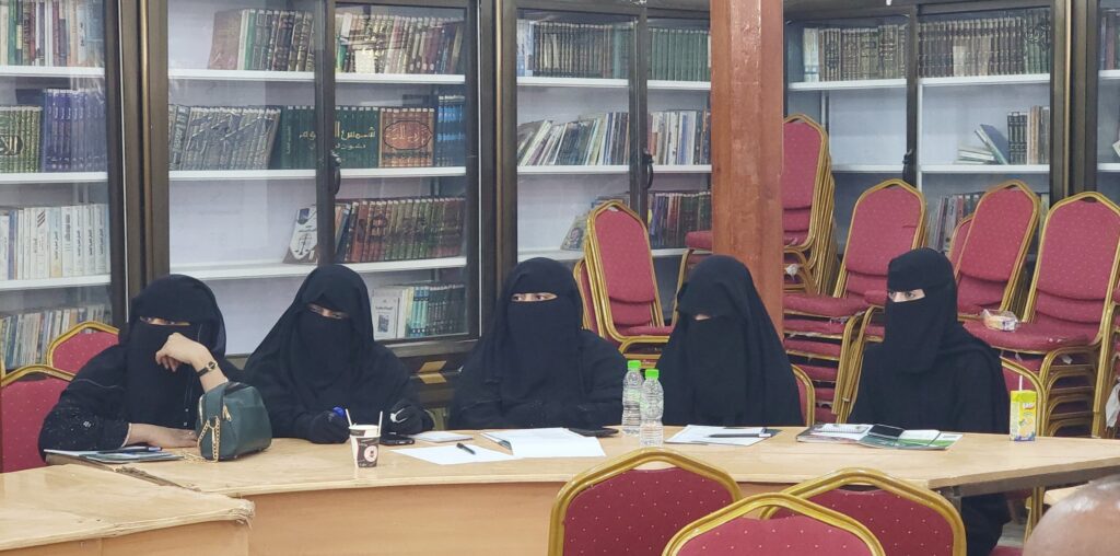 أمين عام محلي شبام يدشن "الحوارات المجتمعية" ضمن أنشطة مشروع مجتمعات متجددة بمديرية شبام أمين عام محلي شبام يدشن "الحوارات المجتمعية" ضمن أنشطة مشروع مجتمعات متجددة بمديرية شبام