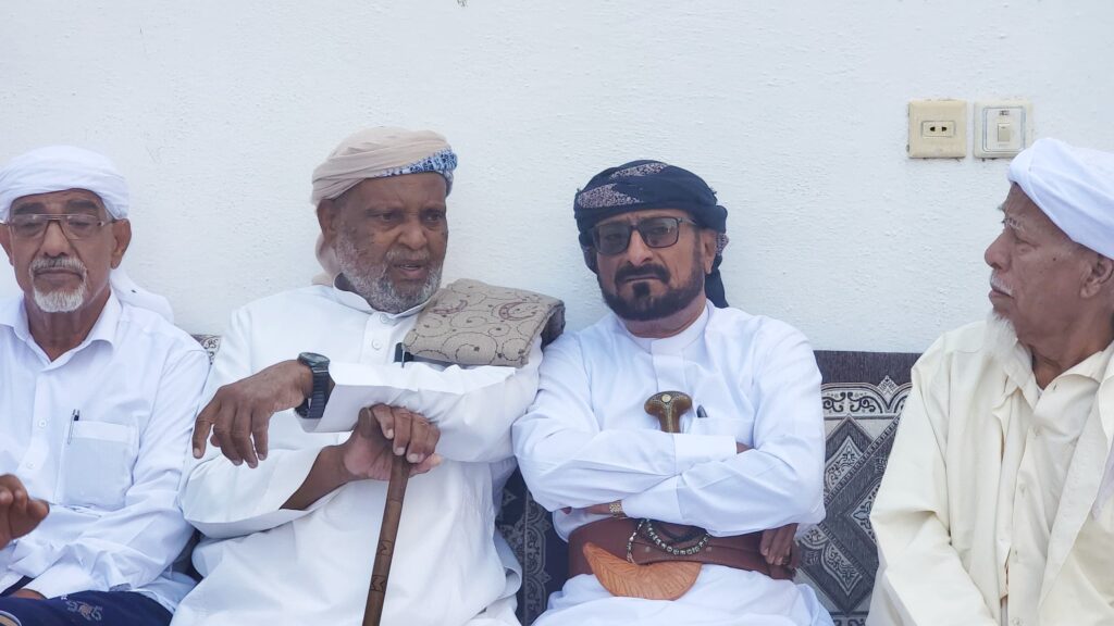 مدير عام شبام يشهد حفل اختتام اسبوع فعاليات نصرة الحبيب المصطفى الـ17 بحوطة أحمد بن زين مدير عام شبام يشهد حفل اختتام اسبوع فعاليات نصرة الحبيب المصطفى الـ17 بحوطة أحمد بن زين