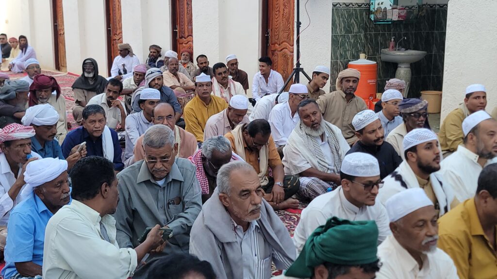 مدير عام شبام يشهد حفل اختتام اسبوع فعاليات نصرة الحبيب المصطفى الـ17 بحوطة أحمد بن زين مدير عام شبام يشهد حفل اختتام اسبوع فعاليات نصرة الحبيب المصطفى الـ17 بحوطة أحمد بن زين