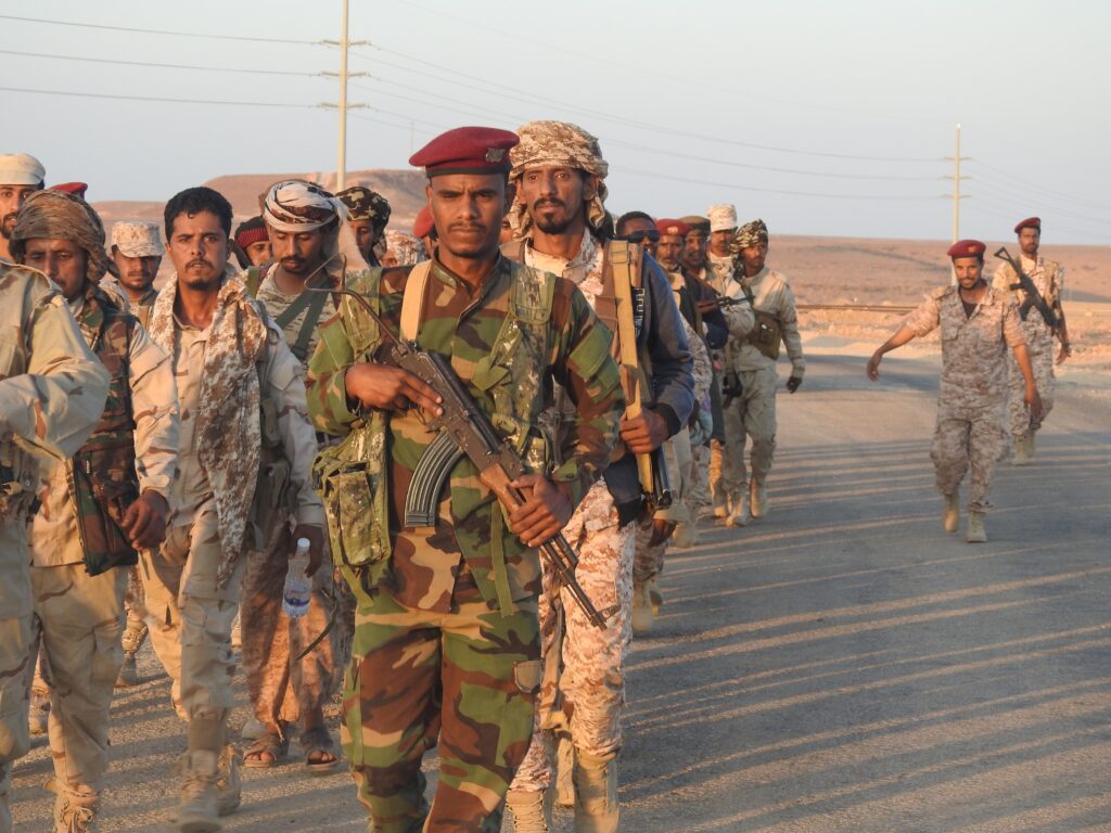 قوة حماية الشركات النفطية بالمنطقة العسكرية الثانية تنفذ مسيراً عسكري عبر الجبال والأودية في "المسيلة" النفطية قوة حماية الشركات النفطية بالمنطقة العسكرية الثانية تنفذ مسيراً عسكري عبر الجبال والأودية في "المسيلة" النفطية