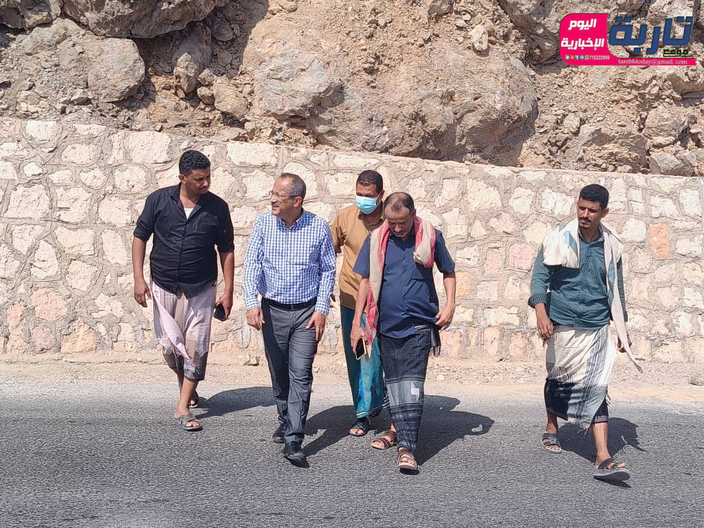 الوكيل الفني لحضرموت يتفقد عدد من المشاريع في مدينة بروم رفقة المدير العام للمديرية الوكيل الفني لحضرموت يتفقد عدد من المشاريع في مدينة بروم رفقة المدير العام للمديرية