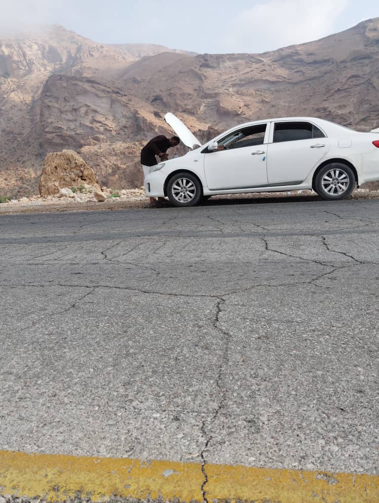 عقبة "عبدالله غريب" العصره الأولي والثانية خارج نطاق الخدمة ومواطنون يوجهون رساله عاجله إلى محافظ حضرموت والجهات المعنية عقبة "عبدالله غريب" العصره الأولي والثانية خارج نطاق الخدمة ومواطنون يوجهون رساله عاجله إلى محافظ حضرموت والجهات المعنية