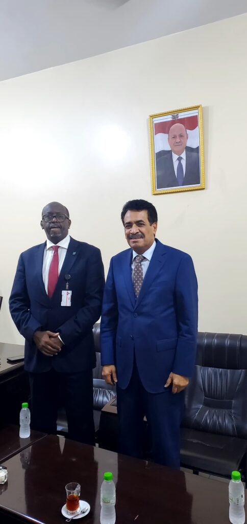 السفير بلفقيه : يلتقي القأئم بأعمال السفارة الصومالية لدى اليمن لبحث سبل تعزيز وتطوير العلاقات الثنائية بين البلدين السفير بلفقيه : يلتقي القأئم بأعمال السفارة الصومالية لدى اليمن لبحث سبل تعزيز وتطوير العلاقات الثنائية بين البلدين