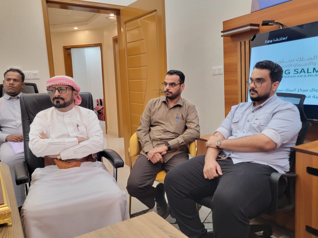 مشاريع حيوية ستحدث نقلة نوعية في واقع الخدمات بالمديرية مدير عام شبام يلتقي بمركز الملك سلمان للإغاثة الإنسانية بالمحافظة مشاريع حيوية ستحدث نقلة نوعية في واقع الخدمات بالمديرية مدير عام شبام يلتقي بمركز الملك سلمان للإغاثة الإنسانية بالمحافظة