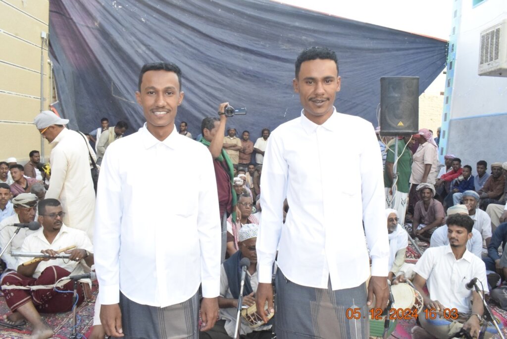 الشاعر والشخصية الاجتماعية والرياضية حسين باحارثة يحتفل بزواج أبنائه { عبدالله وعماد } الشاعر والشخصية الاجتماعية والرياضية حسين باحارثة يحتفل بزواج أبنائه { عبدالله وعماد }