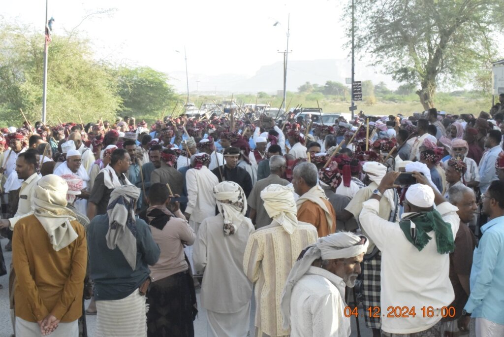 الشاعر والشخصية الاجتماعية والرياضية حسين باحارثة يحتفل بزواج أبنائه { عبدالله وعماد } الشاعر والشخصية الاجتماعية والرياضية حسين باحارثة يحتفل بزواج أبنائه { عبدالله وعماد }