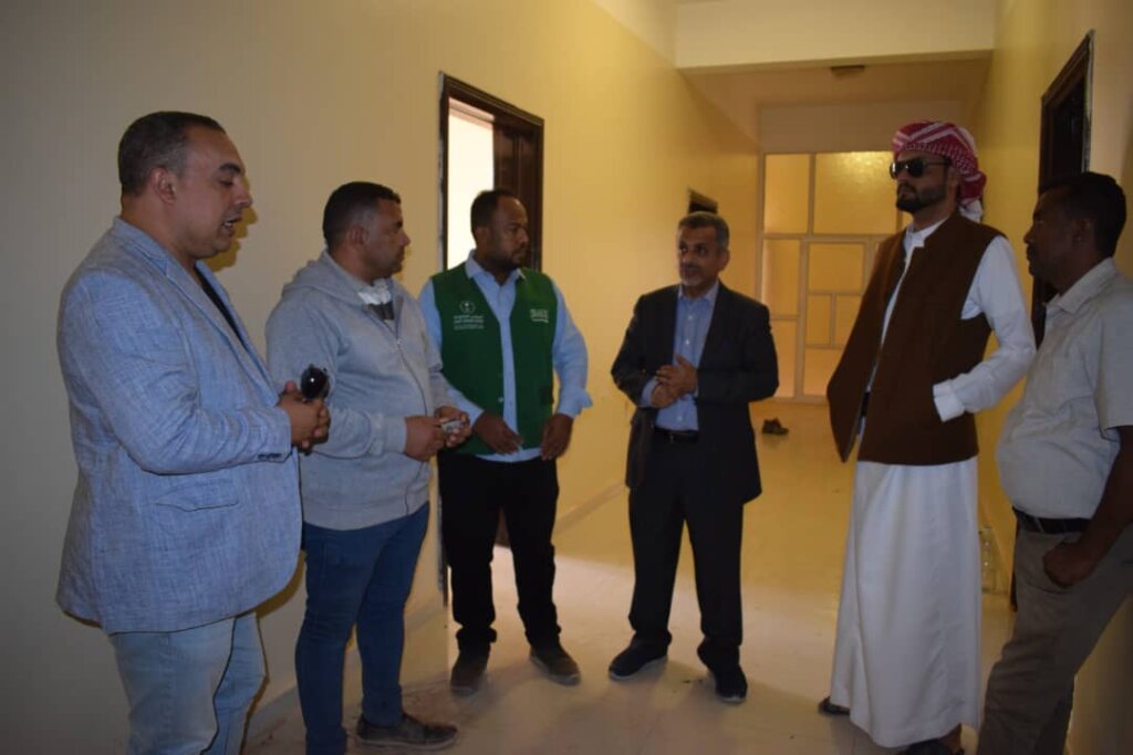 تنفيذًا لتوجيهات المحافظ .. الوكيل باصريح يتفقد العمل بمنفذ ميناء الوديعة البري تنفيذًا لتوجيهات المحافظ .. الوكيل باصريح يتفقد العمل بمنفذ ميناء الوديعة البري