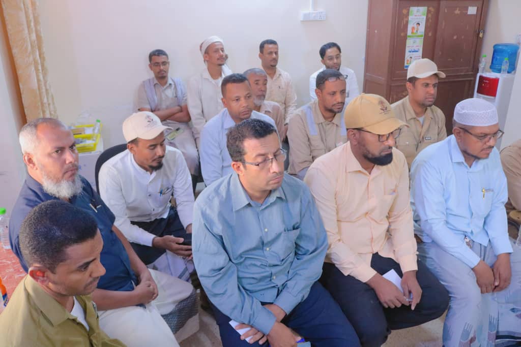 مدير عام سيئون يتفقد أوضاع فرع المؤسسة العامة للكهرباء بالمديرية ومشروع تطوير الخدمات الإلكترونية. مدير عام سيئون يتفقد أوضاع فرع المؤسسة العامة للكهرباء بالمديرية ومشروع تطوير الخدمات الإلكترونية.