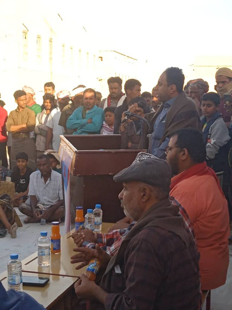 الحراك الثوري يوقف القائم بأعمال رئيس المجلس السقاف ويكلف خلفاً له في فعاليته المركزيه بحضرموت الحراك الثوري يوقف القائم بأعمال رئيس المجلس السقاف ويكلف خلفاً له في فعاليته المركزيه بحضرموت