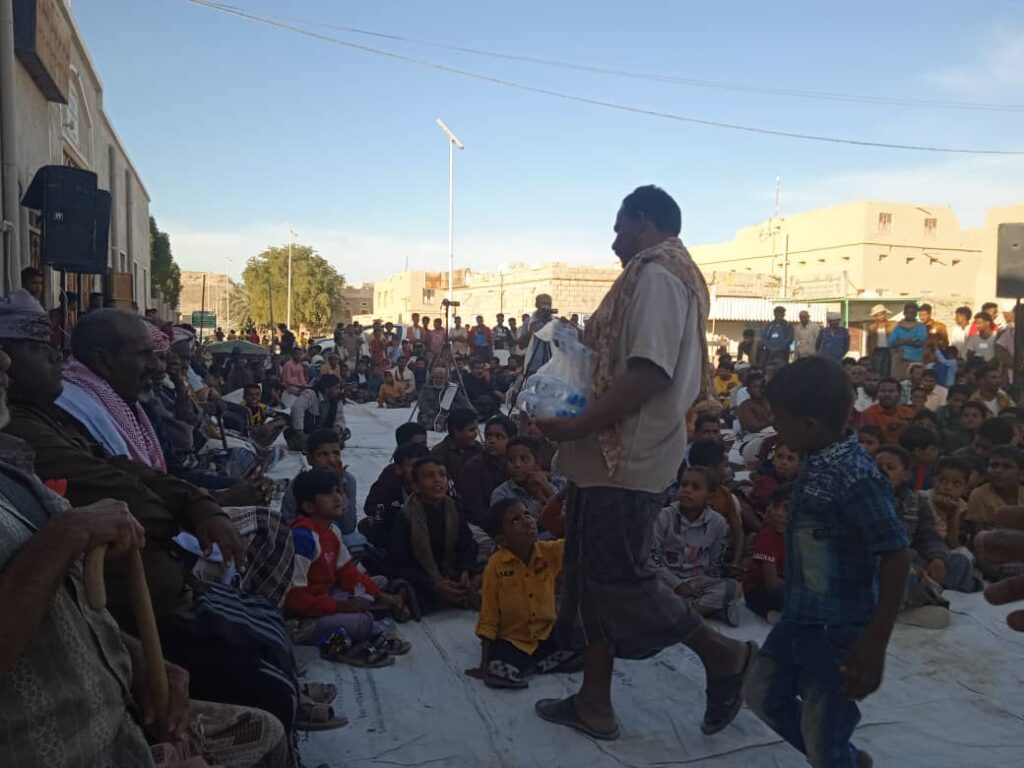 الحراك الثوري يوقف القائم بأعمال رئيس المجلس السقاف ويكلف خلفاً له في فعاليته المركزيه بحضرموت الحراك الثوري يوقف القائم بأعمال رئيس المجلس السقاف ويكلف خلفاً له في فعاليته المركزيه بحضرموت