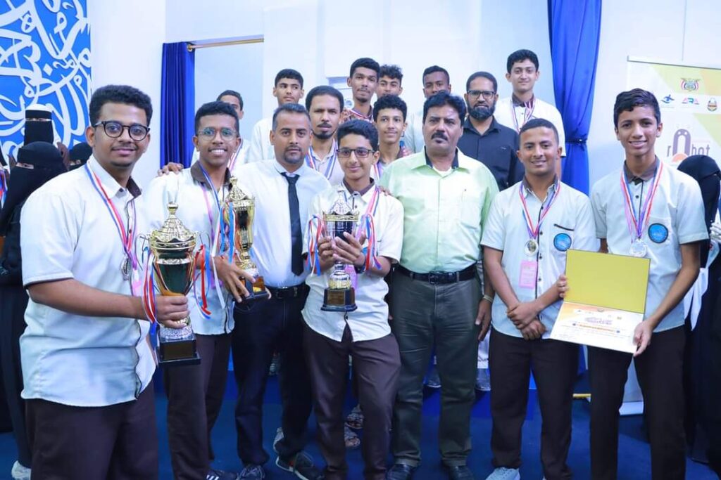 حفل تكريمي وخطابي بالريدة للطالب البراء محمد الجريري حفل تكريمي وخطابي بالريدة للطالب البراء محمد الجريري