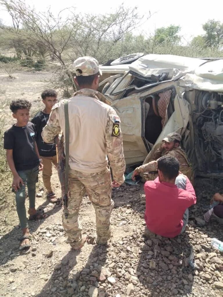 موكب القيادي في الانتقالي ناصر الخبجي يتعاض لحادث مروع ووقوع إصابات حرجة موكب القيادي في الانتقالي ناصر الخبجي يتعاض لحادث مروع ووقوع إصابات حرجة