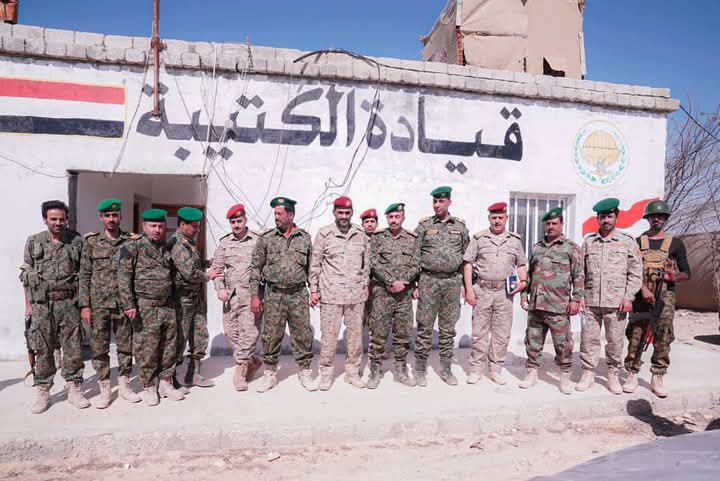 اللواء مرصع يتفقد عدد من الوحدات العسكرية بالمهرة اللواء مرصع يتفقد عدد من الوحدات العسكرية بالمهرة