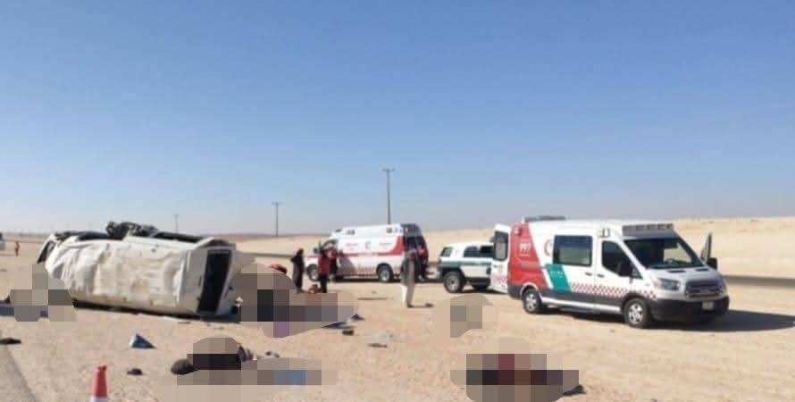 وفاة شاب وإصابة 13 آخرين من الجالية اليمنية في حادث مروري مروع في الرياض وفاة شاب وإصابة 13 آخرين من الجالية اليمنية في حادث مروري مروع في الرياض