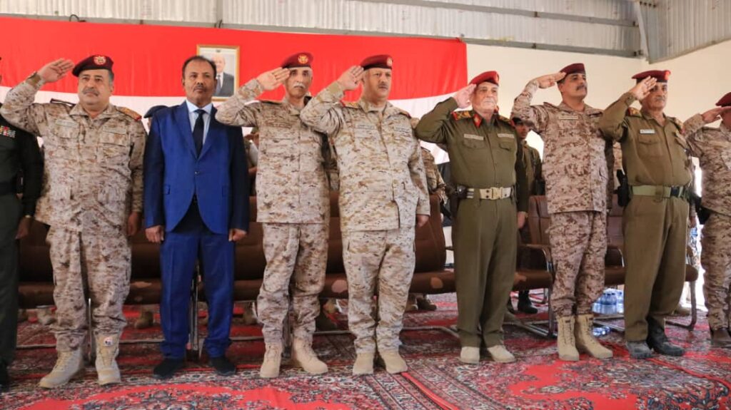 حفل خطابي وتكريمي بمناسبة انتهاء عملية الدور والتسليم بقيادة المنطقة العسكرية الاولى واللواء 37مدرع واللواء135مشاه "شاهد الصور" حفل خطابي وتكريمي بمناسبة انتهاء عملية الدور والتسليم بقيادة المنطقة العسكرية الاولى واللواء 37مدرع واللواء135مشاه "شاهد الصور"