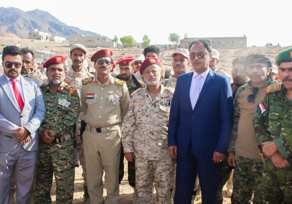 بحضور عضو هيئة الرئاسة للمجلس الإنتقالي وعمليات المنطقة الثانية"لواء بارشيد" يدشن المرحلة الأولى من العام التدريبي 2025 م "شاهد الصور" بحضور عضو هيئة الرئاسة للمجلس الإنتقالي وعمليات المنطقة الثانية"لواء بارشيد" يدشن المرحلة الأولى من العام التدريبي 2025 م "شاهد الصور"