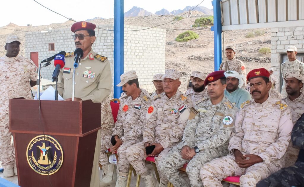 بحضور عضو هيئة الرئاسة للمجلس الإنتقالي وعمليات المنطقة الثانية"لواء بارشيد" يدشن المرحلة الأولى من العام التدريبي 2025 م "شاهد الصور" بحضور عضو هيئة الرئاسة للمجلس الإنتقالي وعمليات المنطقة الثانية"لواء بارشيد" يدشن المرحلة الأولى من العام التدريبي 2025 م "شاهد الصور"