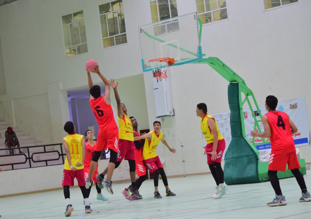 تكريم مستحق للمنسق الإعلامي للمنتخب محمد بامخرمة. تكريم مستحق للمنسق الإعلامي للمنتخب محمد بامخرمة.