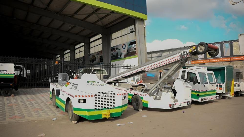 رجل الأعمال سمير القطيبي في تصريح لوسائل الإعلام " نقترب من تدشين شركة طيران عدن. رجل الأعمال سمير القطيبي في تصريح لوسائل الإعلام " نقترب من تدشين شركة طيران عدن.