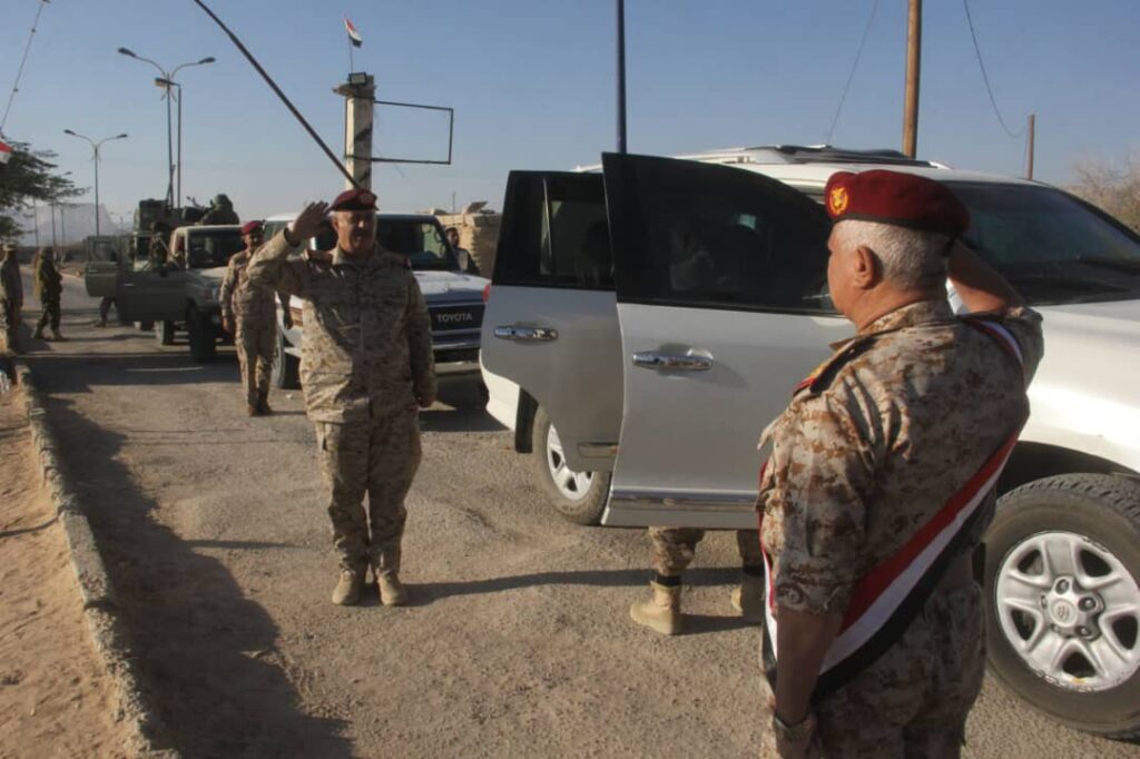 بالصور قائد المنطقة العسكرية الاولى اللواء الركن صالح الجعيملاني يدشن المرحلة الاولى من العام التدريبي والقتالي والاعداد المعنوي 2025م في اللواء 37 مدرع . بالصور قائد المنطقة العسكرية الاولى اللواء الركن صالح الجعيملاني يدشن المرحلة الاولى من العام التدريبي والقتالي والاعداد المعنوي 2025م في اللواء 37 مدرع .