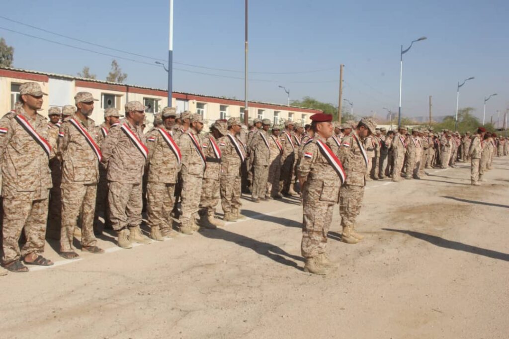 بالصور قائد المنطقة العسكرية الاولى اللواء الركن صالح الجعيملاني يدشن المرحلة الاولى من العام التدريبي والقتالي والاعداد المعنوي 2025م في اللواء 37 مدرع . بالصور قائد المنطقة العسكرية الاولى اللواء الركن صالح الجعيملاني يدشن المرحلة الاولى من العام التدريبي والقتالي والاعداد المعنوي 2025م في اللواء 37 مدرع .
