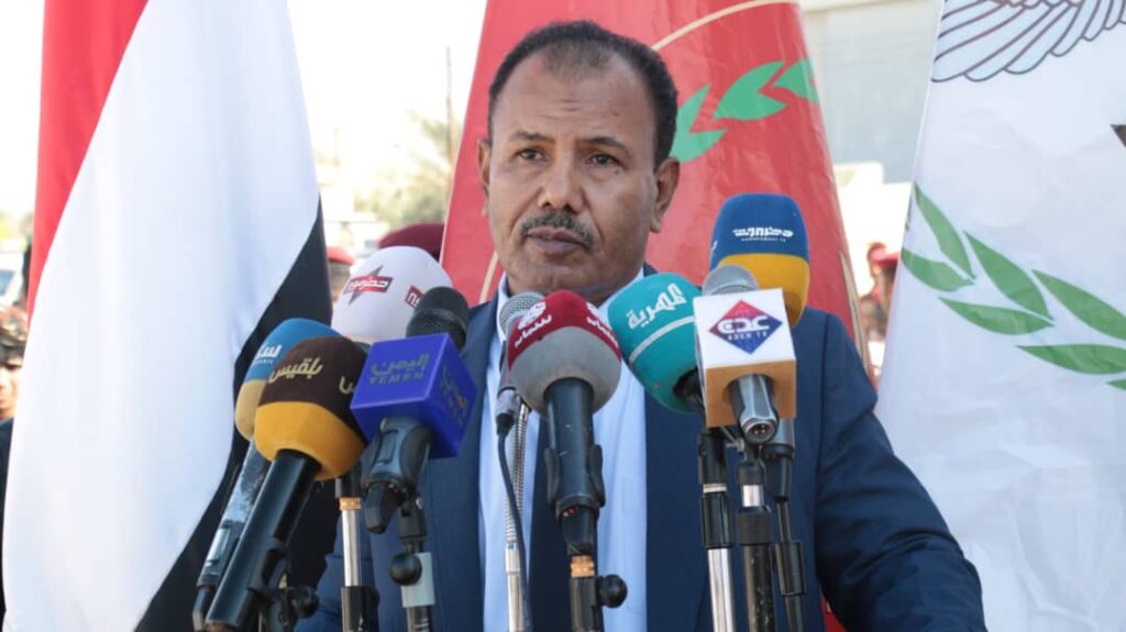 الوكيل العامري يدشن العام التدريبي والعملياتي بقيادة المنطقة العسكرية الأولى الوكيل العامري يدشن العام التدريبي والعملياتي بقيادة المنطقة العسكرية الأولى