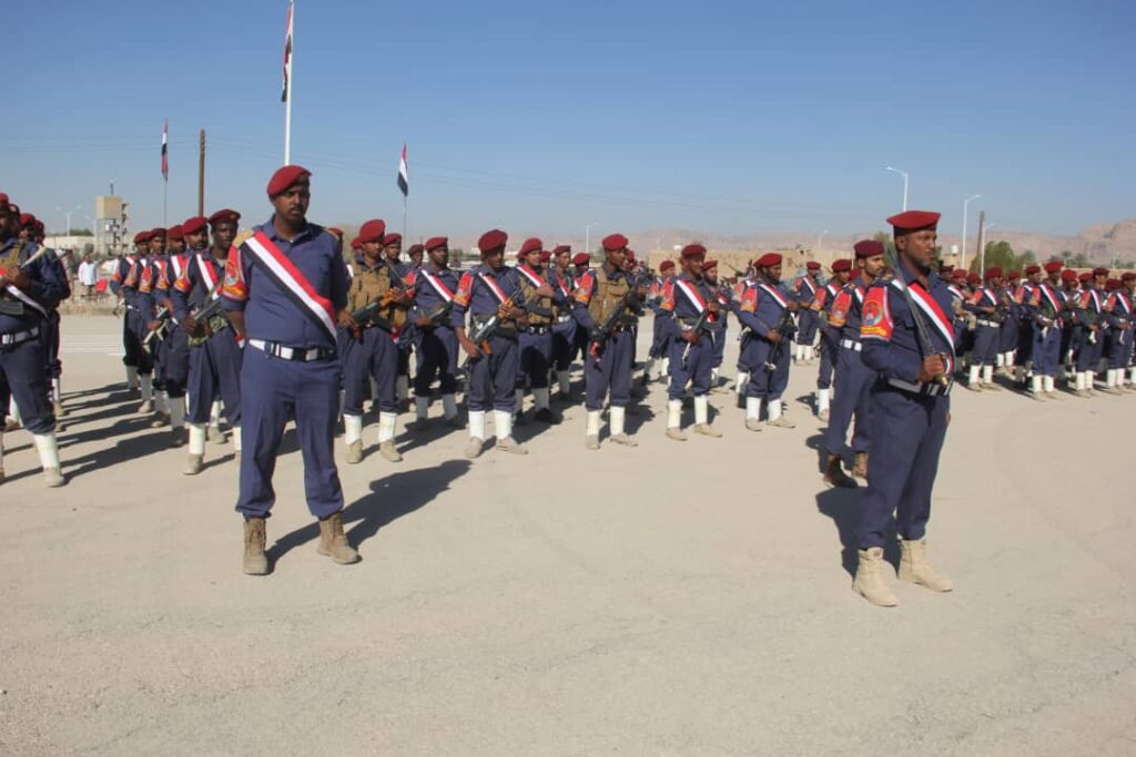 بحضور وكيل محافظة حضرموت لشئون مديريات الوادي والصحراء قائد المنطقة العسكرية الاولى يدشن العام التدريبي والعملياتي والقتالي 2025م بقيادة المنطقة والاجهزة الامنية بالوادي والصحراء . بحضور وكيل محافظة حضرموت لشئون مديريات الوادي والصحراء قائد المنطقة العسكرية الاولى يدشن العام التدريبي والعملياتي والقتالي 2025م بقيادة المنطقة والاجهزة الامنية بالوادي والصحراء .