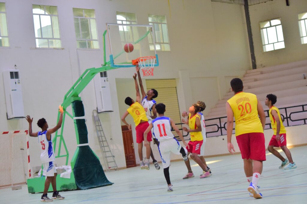 سيئون يحقق فوزه الثاني على حساب شبام، والوحدة يتفوق على جاره البرق ويحافظ على صدارة ترتيب الريادة لكرة السلة. سيئون يحقق فوزه الثاني على حساب شبام، والوحدة يتفوق على جاره البرق ويحافظ على صدارة ترتيب الريادة لكرة السلة.