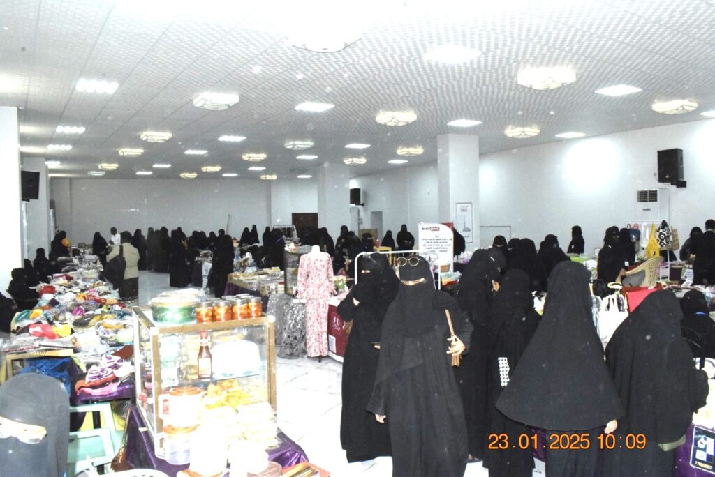الوكيل العامري يفتتح ويدشن فعاليات المعرض الترويجي والتسويقي السابع لمنتجات المرأة بحضرموت الوادي الوكيل العامري يفتتح ويدشن فعاليات المعرض الترويجي والتسويقي السابع لمنتجات المرأة بحضرموت الوادي