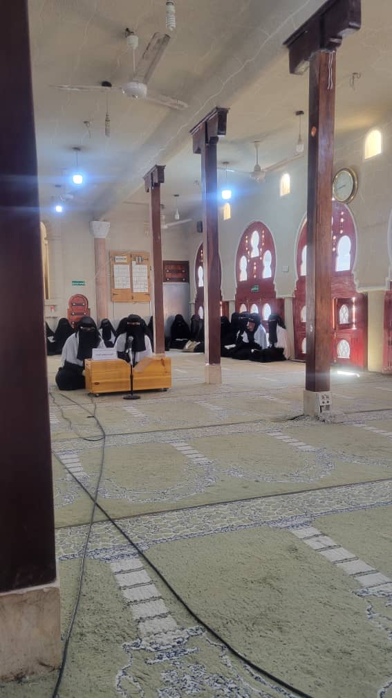 ثانوية بور للبنات تحقق المركز الأول في مسابقة العشرة أجزاء، والمركز الثاني في مسابقة الخمسة عشر جزء من القرآن الكريم، وثانوية باكثير تحقق المركز الأول في مسابقة الخمسة عشر جزء من القرآن، والمركز الثاني في مسابقة العشرة أجزاء من القرآن الكريم. ثانوية بور للبنات تحقق المركز الأول في مسابقة العشرة أجزاء، والمركز الثاني في مسابقة الخمسة عشر جزء من القرآن الكريم، وثانوية باكثير تحقق المركز الأول في مسابقة الخمسة عشر جزء من القرآن، والمركز الثاني في مسابقة العشرة أجزاء من القرآن الكريم.