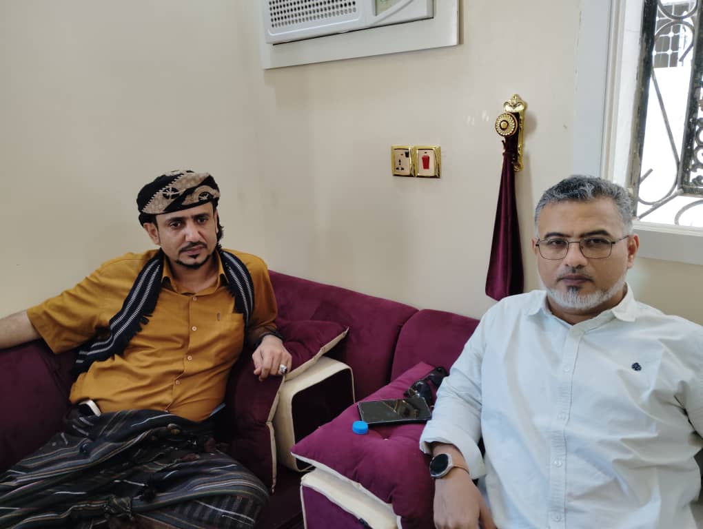 قائد الحزام الأمني م/لحج عميد ركن حسين السعيدي في ضيافة شيخ شمل قبائل يافع بني مالك وآل هرهره حضرموت "صور" قائد الحزام الأمني م/لحج عميد ركن حسين السعيدي في ضيافة شيخ شمل قبائل يافع بني مالك وآل هرهره حضرموت "صور"