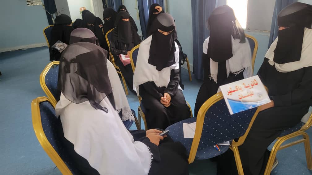 ثانوية السيدة خديجة تحقّق المركز الأول في القسم العلمي والمركز الأول في القسم الأدبي وثانوية باكثير تحقق المركز الثاني في القسم العلمي وثانوية تاربة تحقق المركز الثاني في القسم الادبي في المسابقة المنهجية لثانويات مديرية سيئون ثانوية السيدة خديجة تحقّق المركز الأول في القسم العلمي والمركز الأول في القسم الأدبي وثانوية باكثير تحقق المركز الثاني في القسم العلمي وثانوية تاربة تحقق المركز الثاني في القسم الادبي في المسابقة المنهجية لثانويات مديرية سيئون