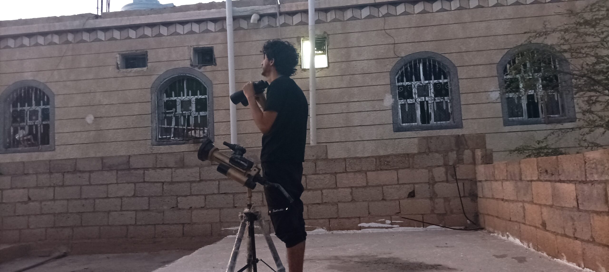 "ثبوت رؤية هلال رمضان عبر مرصد حسان المطري في الحبيلين .. السبت بداية الشهر الكريم!" - "ثبوت رؤية هلال رمضان عبر مرصد حسان المطري في الحبيلين .. السبت بداية الشهر الكريم!" -