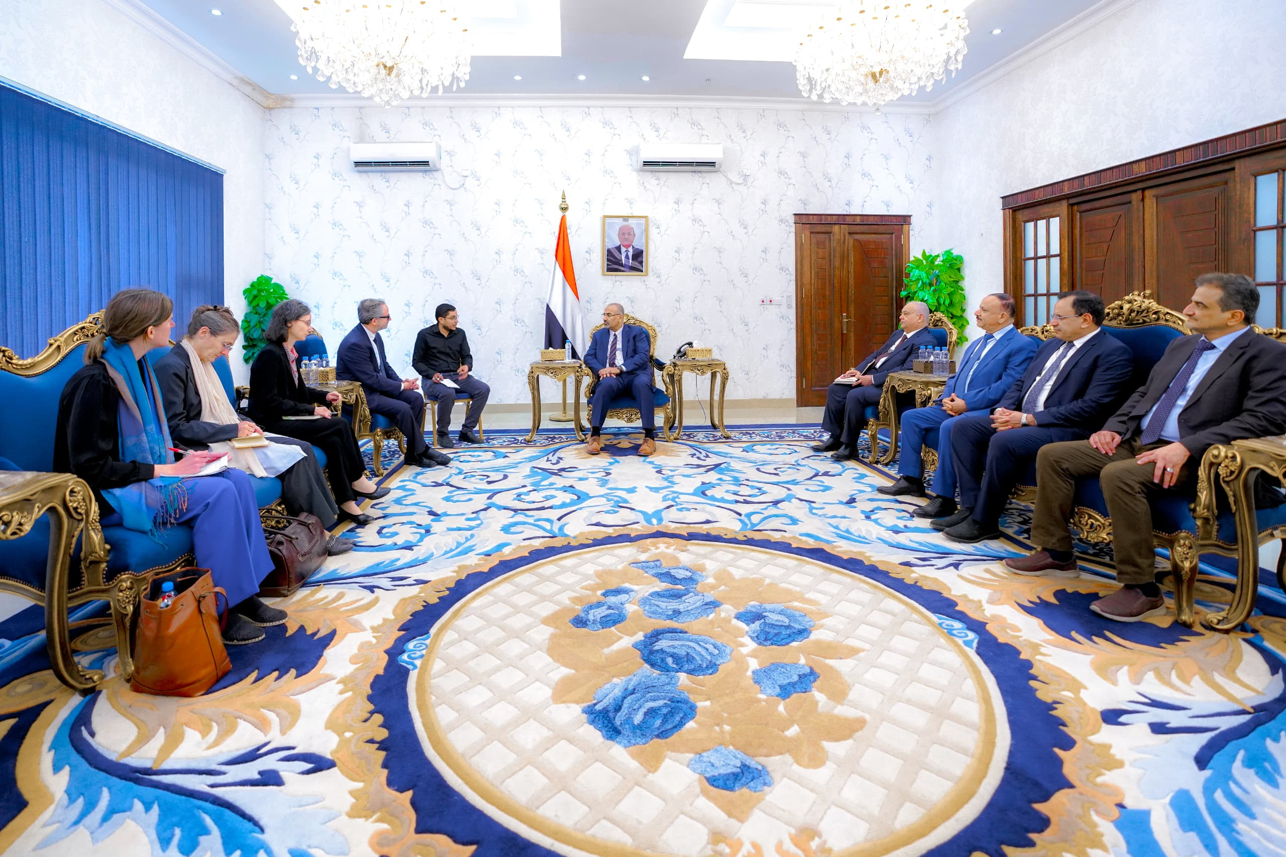 نتطلع لأن تلعب دول الاتحاد الأوروبي دورًا أكبر في دعم المشاريع التنموية في بلادنا نتطلع لأن تلعب دول الاتحاد الأوروبي دورًا أكبر في دعم المشاريع التنموية في بلادنا