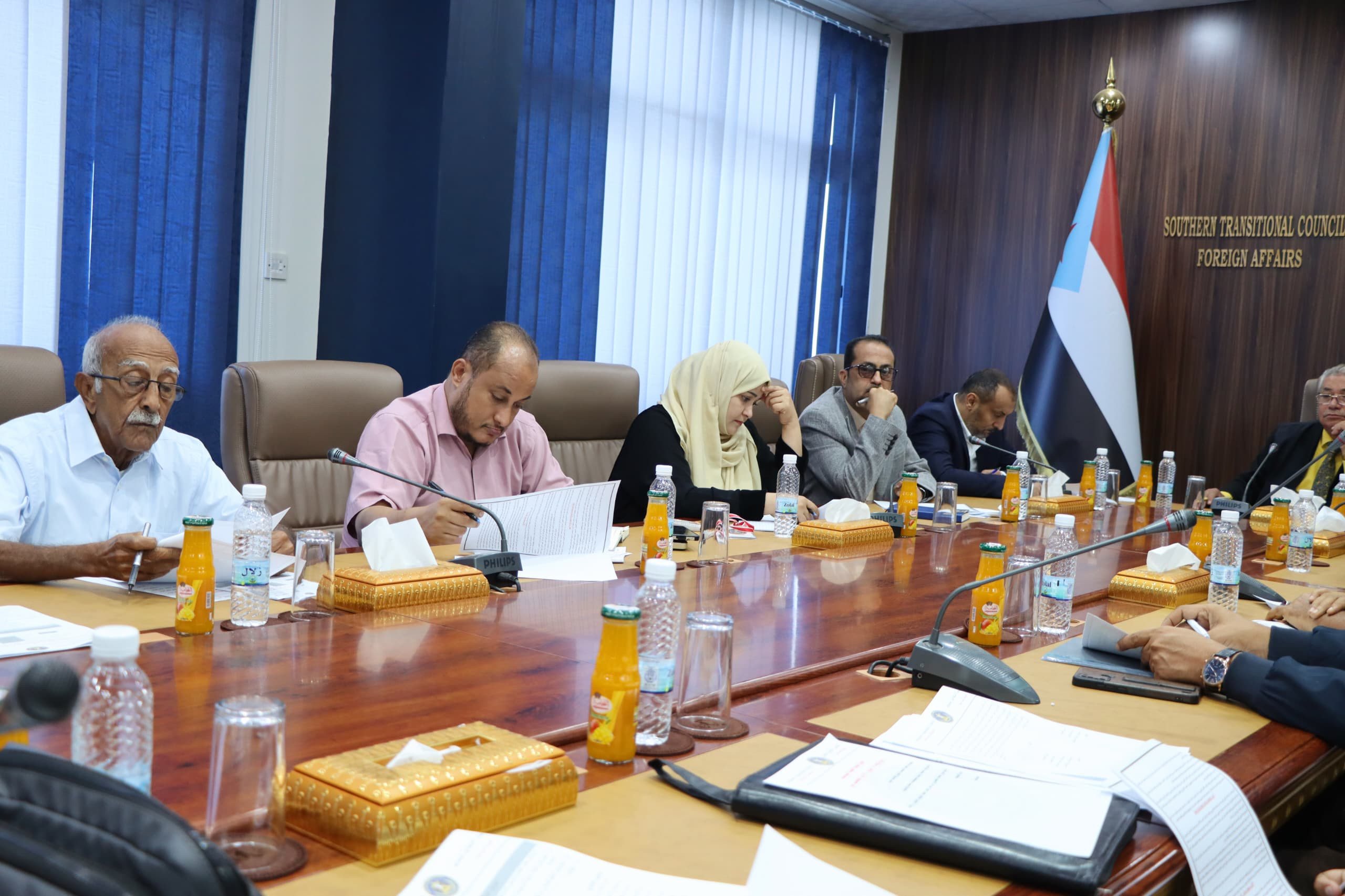 الهيئة السياسية تتابع المستجدات السياسية وتُشدد على ضرورة تبني حلول استراتيجية للأزمات الراهنة الهيئة السياسية تتابع المستجدات السياسية وتُشدد على ضرورة تبني حلول استراتيجية للأزمات الراهنة