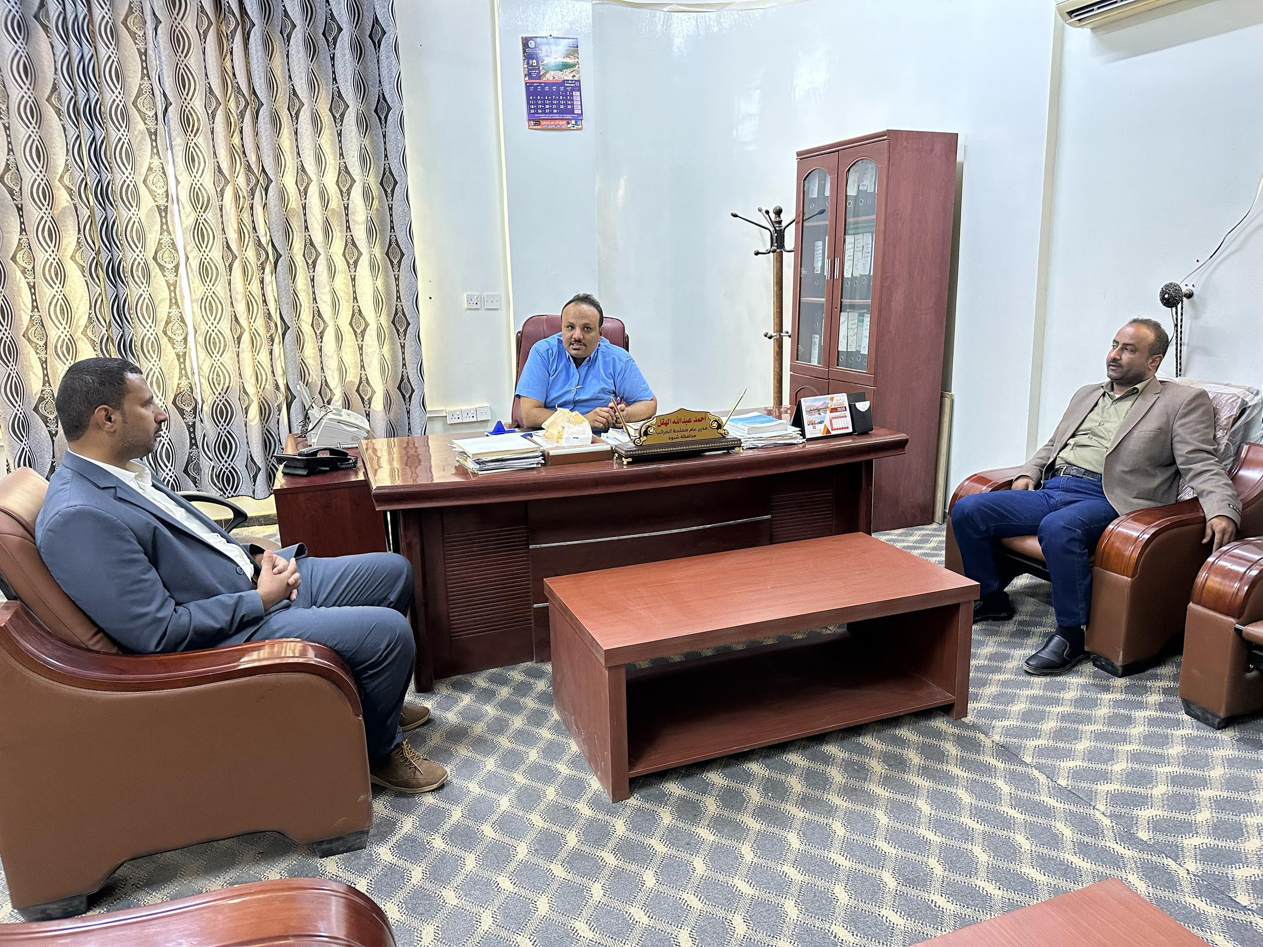 انتقالي شبوة ينفذ نزولًا ميدانيا لمتابعة أداء المكاتب التنفيذية بالمحافظة انتقالي شبوة ينفذ نزولًا ميدانيا لمتابعة أداء المكاتب التنفيذية بالمحافظة