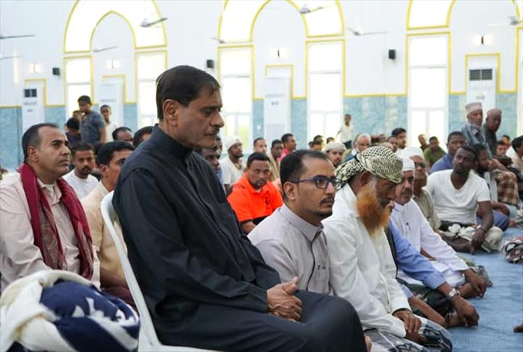 اخبار محافظات اليمن - بحضور البحسني.. جمعية التكريم تفتتح مسجد بر الوالدين الرابع وتعلن عن الخامس! اخبار محافظات اليمن - بحضور البحسني.. جمعية التكريم تفتتح مسجد بر الوالدين الرابع وتعلن عن الخامس!