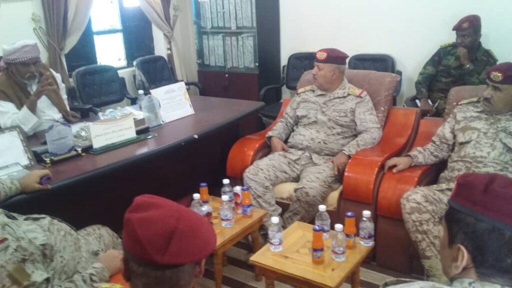 مدير عام مديرية رماه يستقبل قائد المنطقة العسكرية الاولى مدير عام مديرية رماه يستقبل قائد المنطقة العسكرية الاولى