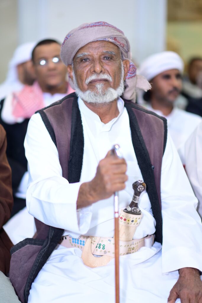 انعقاد ندوة علمية بمدينة سيئون للموروث الشعبي في أولى فعاليات مهرجان الشيخ زايد للتراث النسخة الثالثة انعقاد ندوة علمية بمدينة سيئون للموروث الشعبي في أولى فعاليات مهرجان الشيخ زايد للتراث النسخة الثالثة