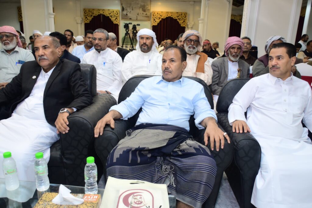 انعقاد ندوة علمية بمدينة سيئون للموروث الشعبي في أولى فعاليات مهرجان الشيخ زايد للتراث النسخة الثالثة انعقاد ندوة علمية بمدينة سيئون للموروث الشعبي في أولى فعاليات مهرجان الشيخ زايد للتراث النسخة الثالثة