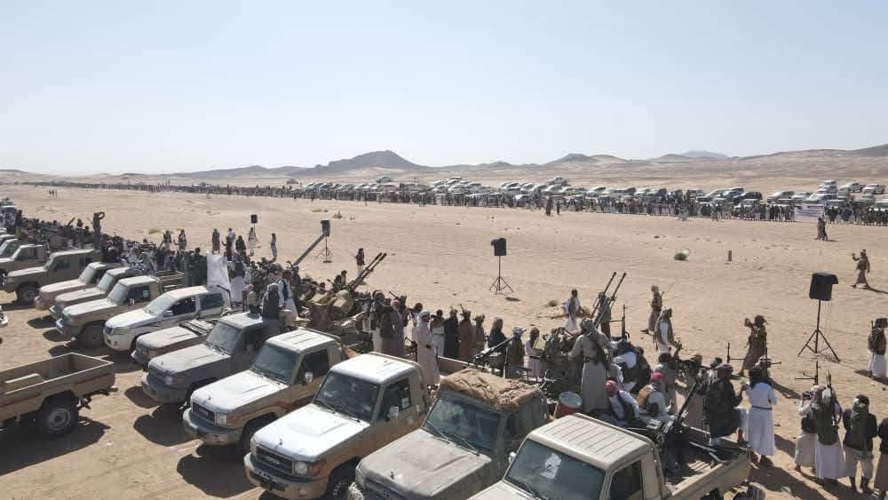 قبائل خولان الطيال وسنحان وبني حشيش وبلاد الروس وجهم تؤكد مساندتها للقوات المسلحة قبائل خولان الطيال وسنحان وبني حشيش وبلاد الروس وجهم تؤكد مساندتها للقوات المسلحة